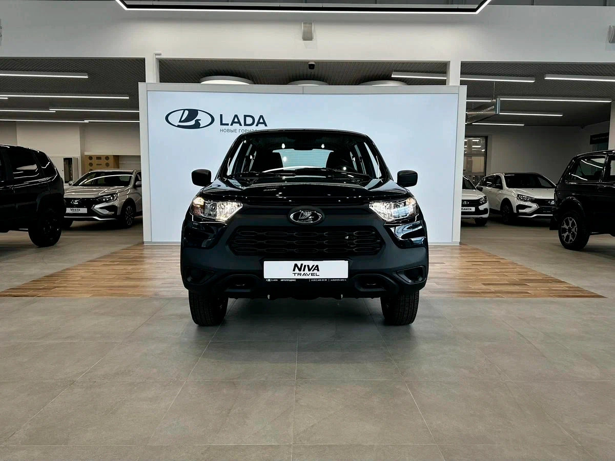 Lada Niva Travel - фото №2