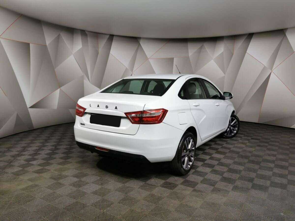 Lada (ВАЗ) Vesta, 2018 - фото №2